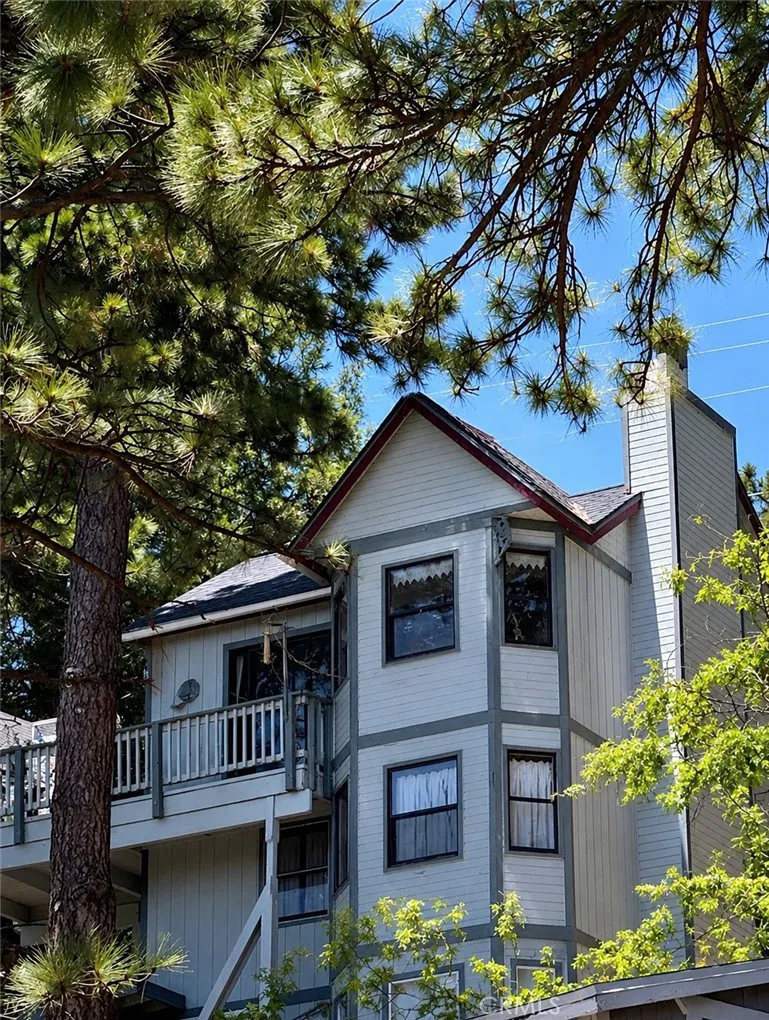 31563 Inspiration Drive Running Springs, CA 92382