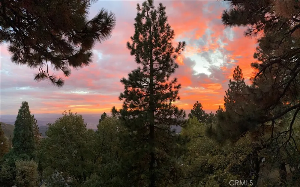 31563 Inspiration Drive Running Springs, CA 92382