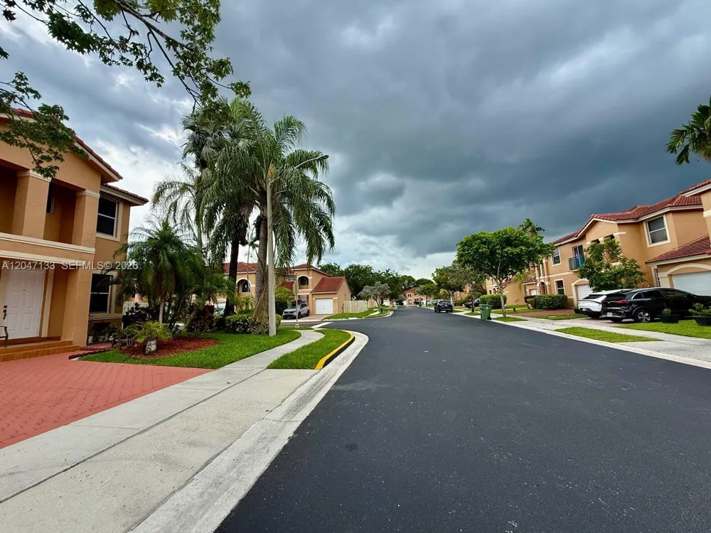 16149 NW 22nd St Pembroke Pines, FL 33028