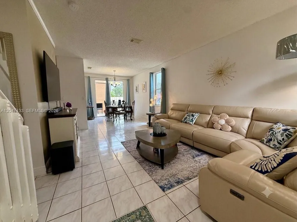 16149 NW 22nd St Pembroke Pines, FL 33028