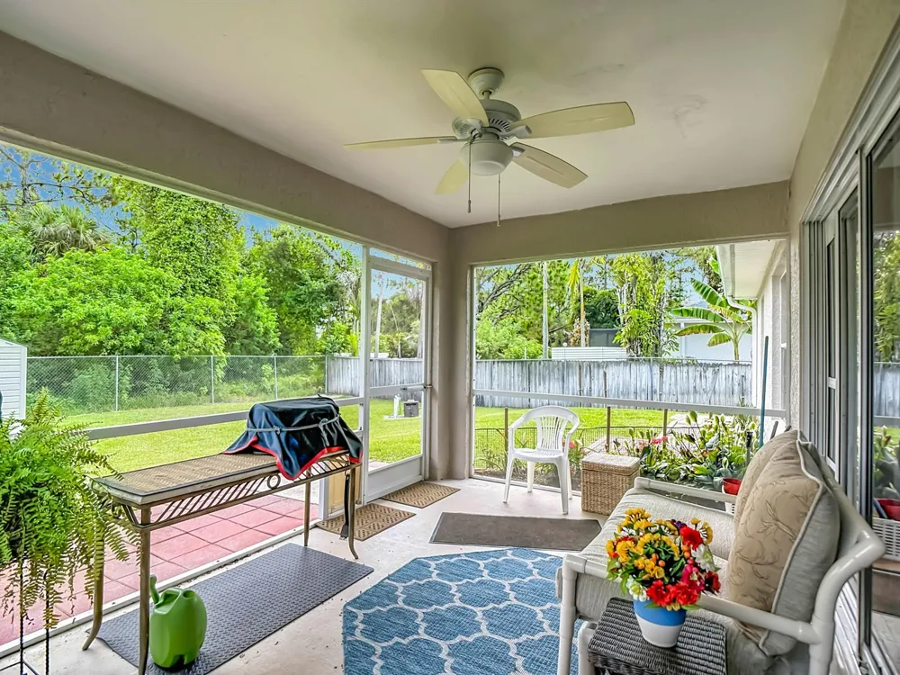2610 53rd Street W Lehigh Acres, FL 33971