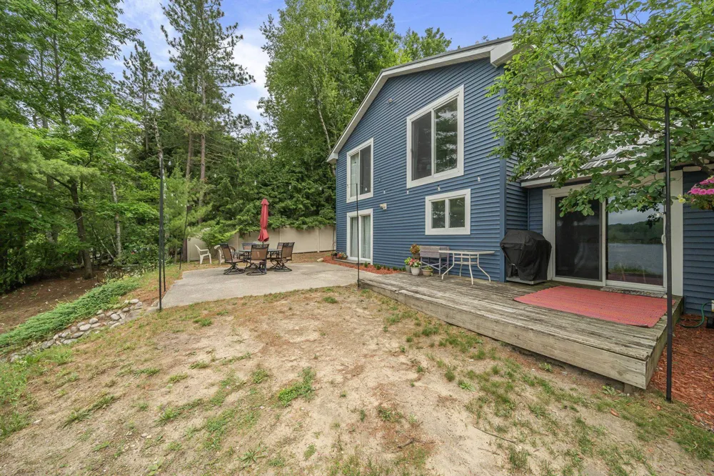 2847 Crescent Shores Drive Long Lake Township, MI 49685