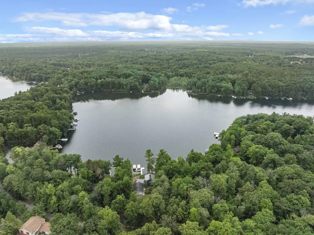 2847 Crescent Shores Drive Long Lake Township, MI 49685