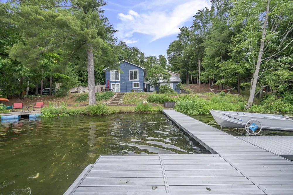 2847 Crescent Shores Drive Long Lake Township, MI 49685