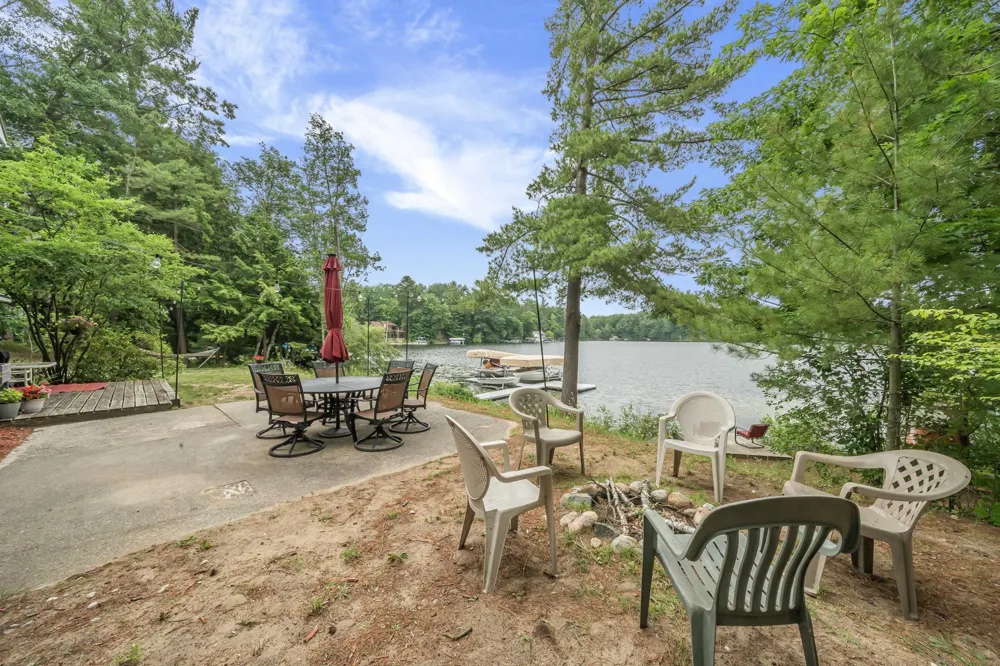 2847 Crescent Shores Drive Long Lake Township, MI 49685