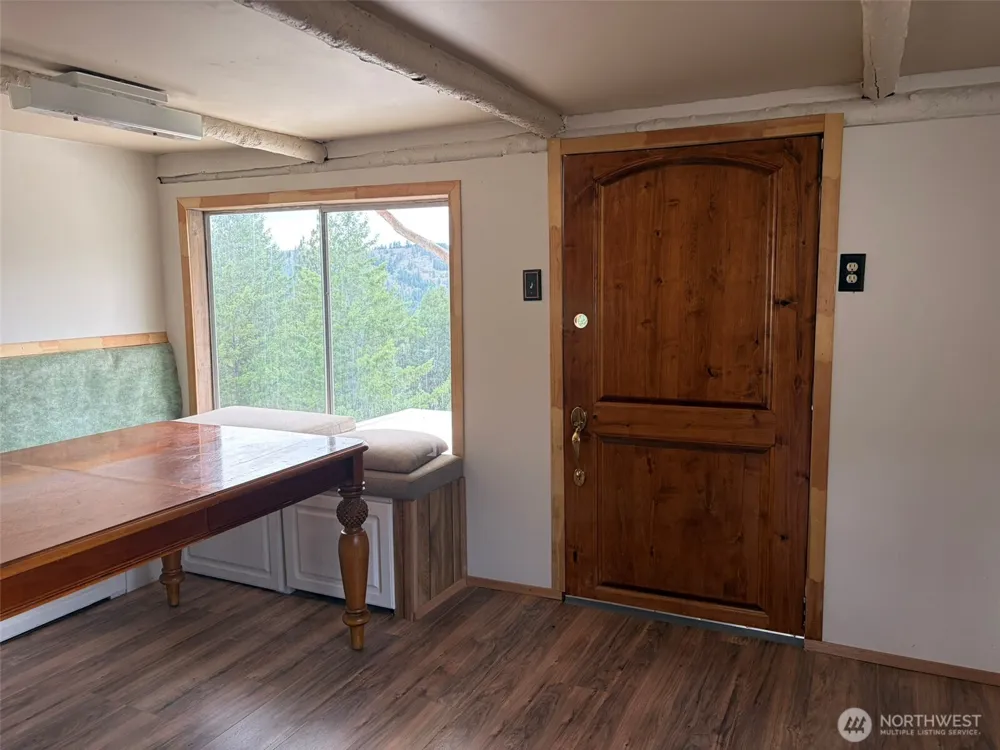 184 Lambert Lane Republic, WA 99166