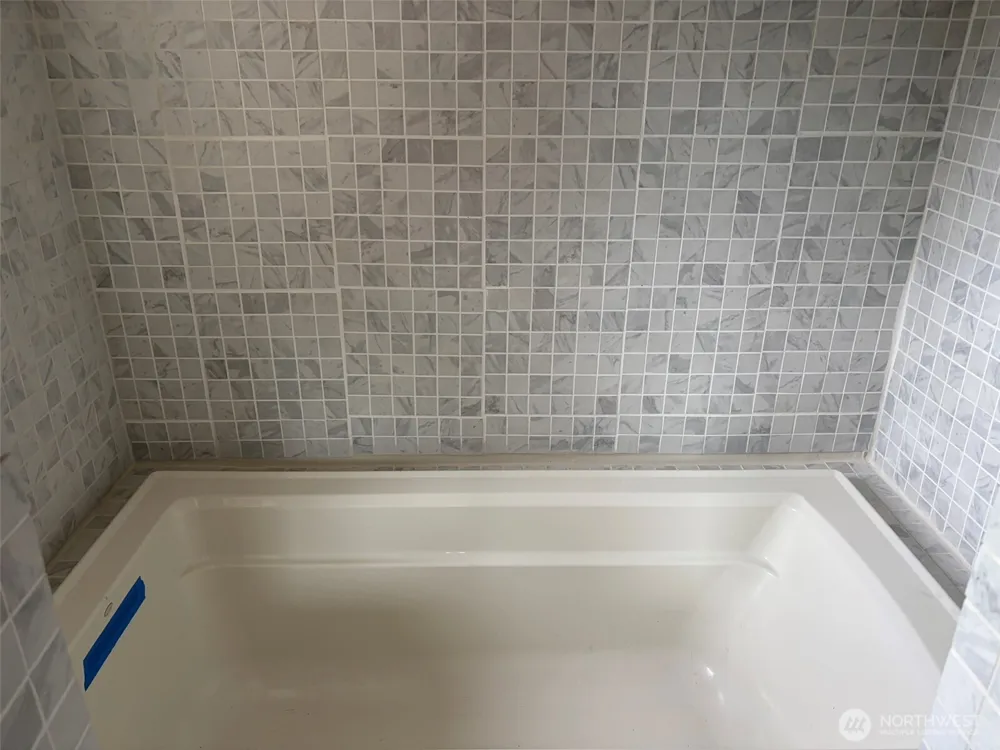 184 Lambert Lane Republic, WA 99166