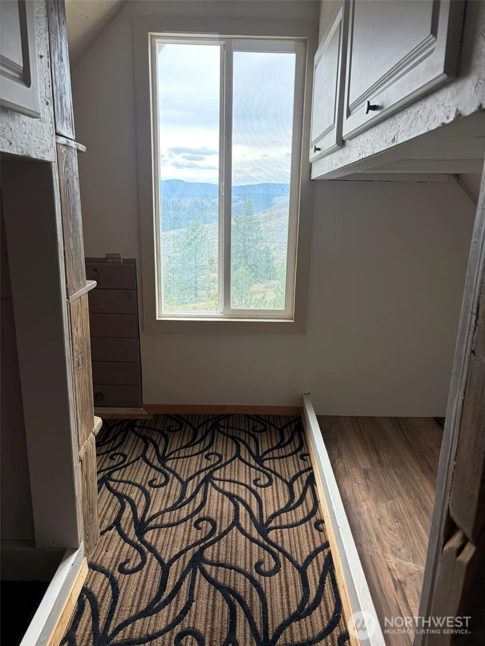 184 Lambert Lane Republic, WA 99166
