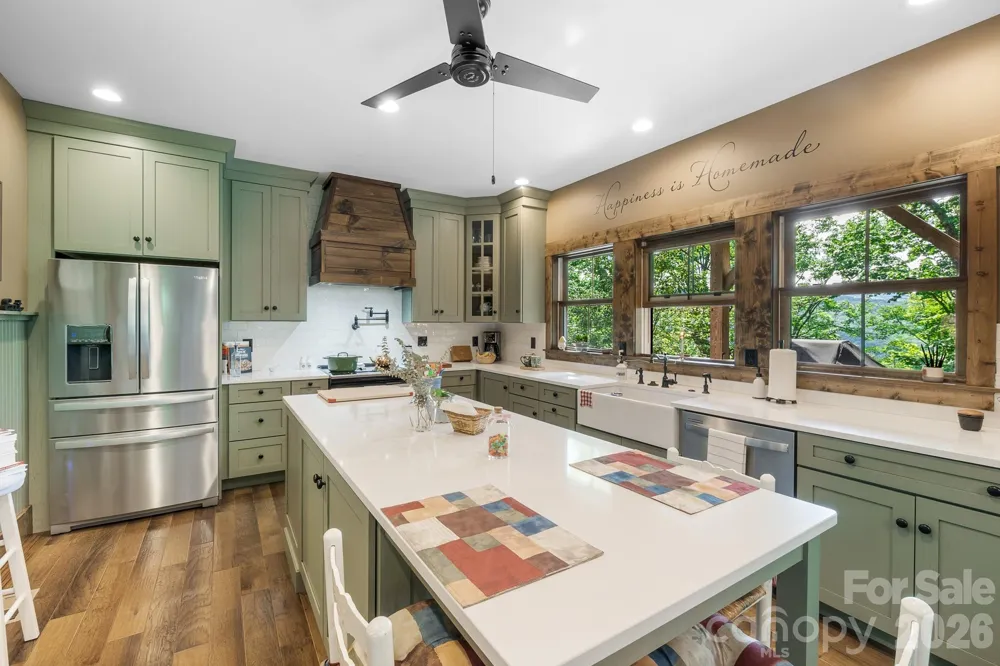 1009 Larkspur Trail Banner Elk, NC 28604