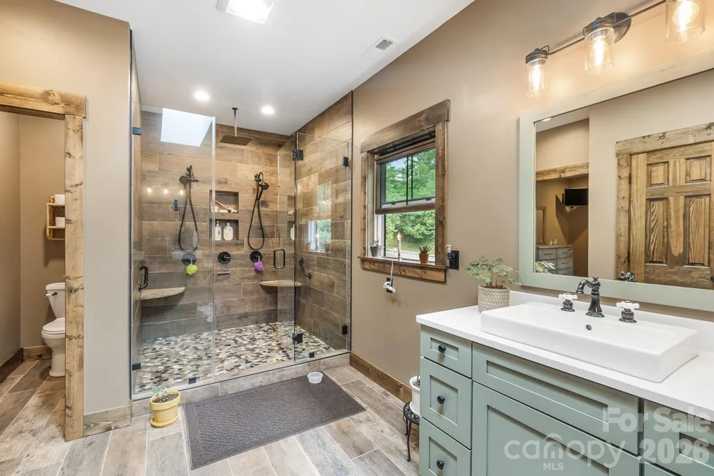 1009 Larkspur Trail Banner Elk, NC 28604