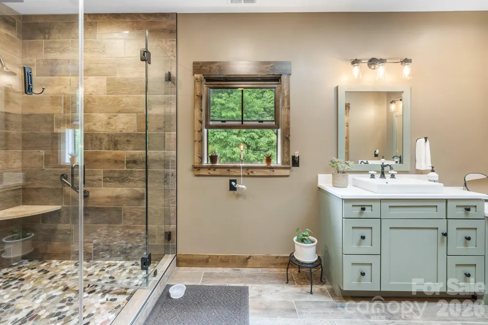 1009 Larkspur Trail Banner Elk, NC 28604
