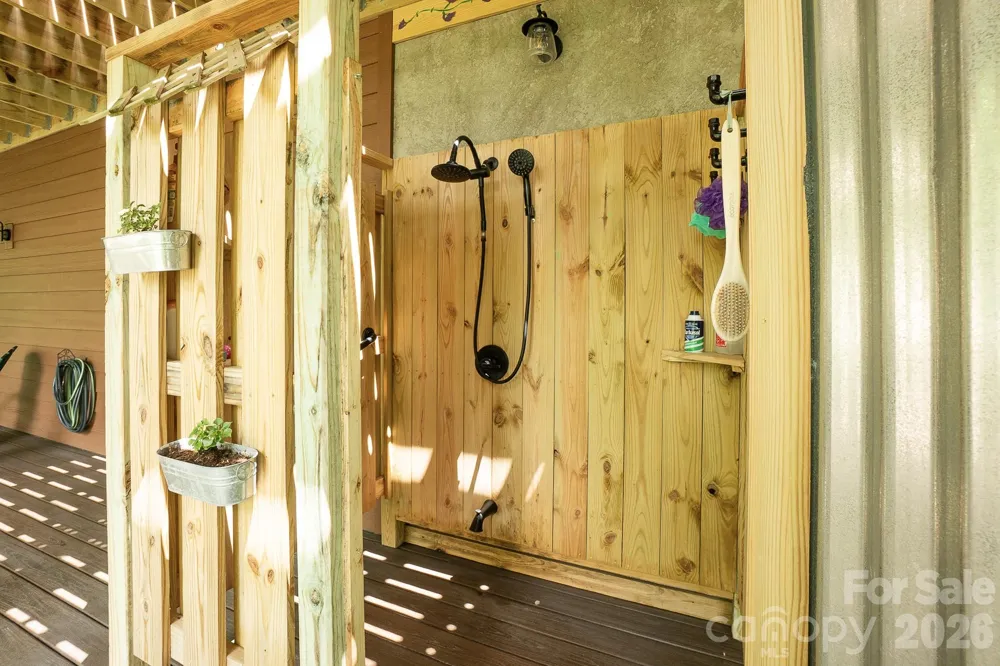 1009 Larkspur Trail Banner Elk, NC 28604