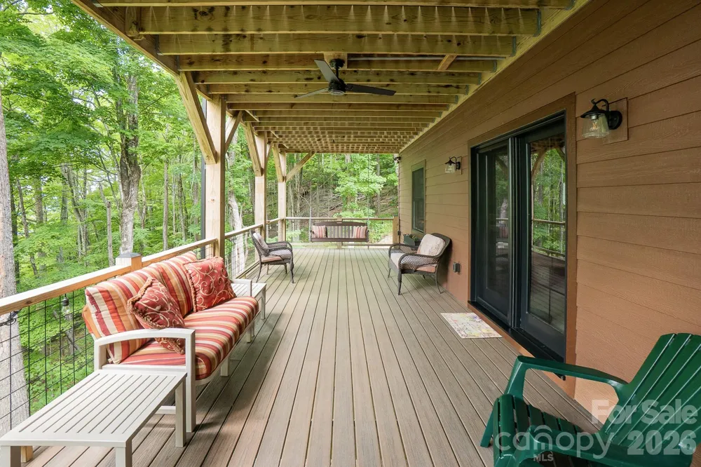 1009 Larkspur Trail Banner Elk, NC 28604