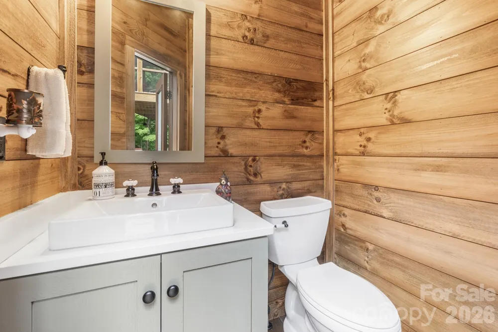 1009 Larkspur Trail Banner Elk, NC 28604
