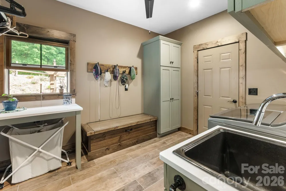 1009 Larkspur Trail Banner Elk, NC 28604
