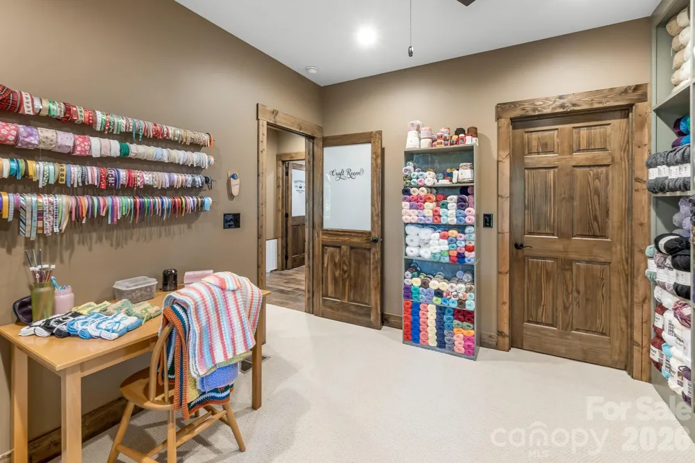 1009 Larkspur Trail Banner Elk, NC 28604