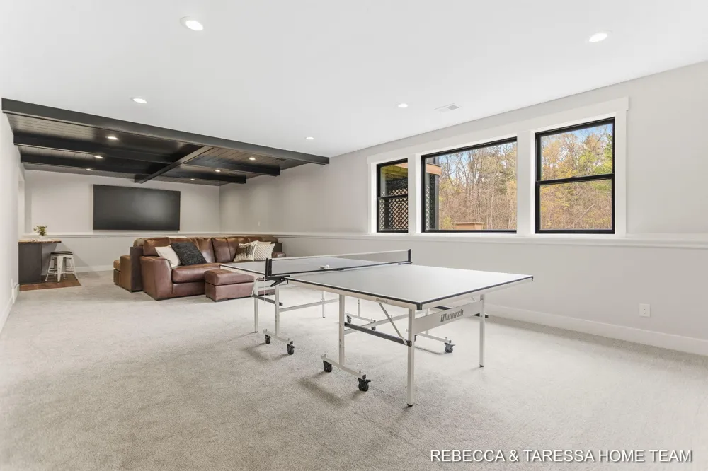 400 Sabine Drive Egelston Township, MI 49442