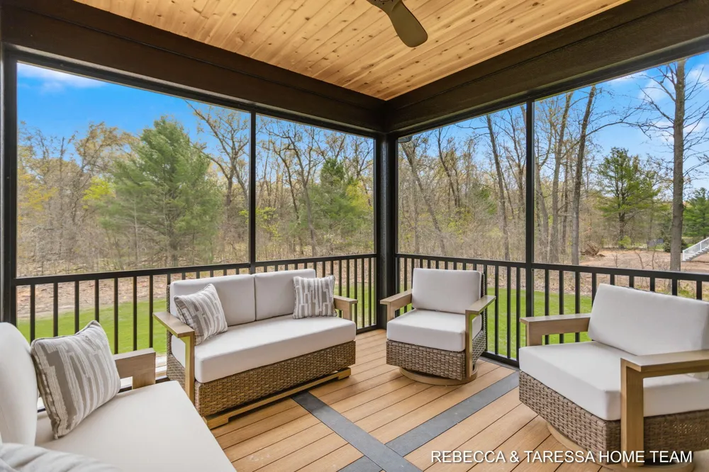 400 Sabine Drive Egelston Township, MI 49442