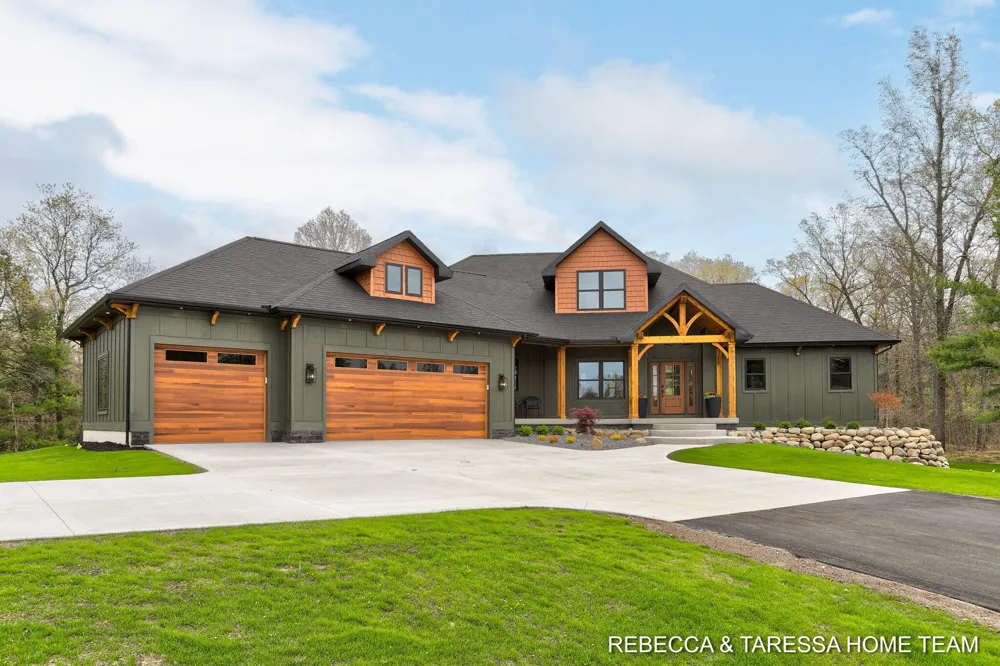 400 Sabine Drive Egelston Township, MI 49442