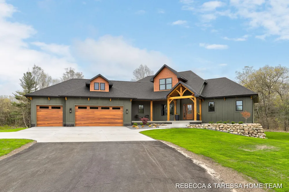 400 Sabine Drive Egelston Township, MI 49442