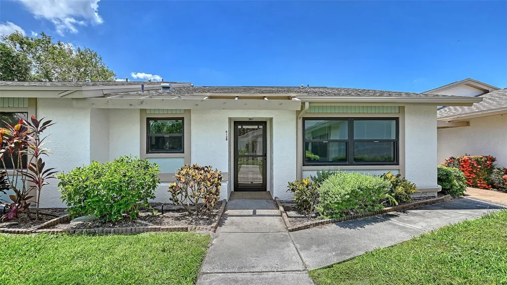 6129 HERITAGE LANE W #6129 Bradenton, FL 34209