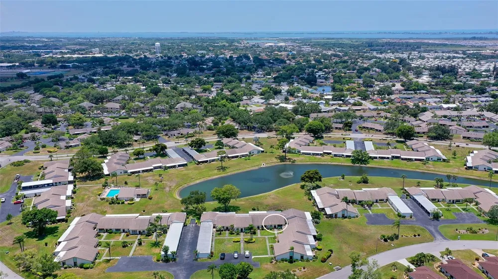 6129 HERITAGE LANE W #6129 Bradenton, FL 34209