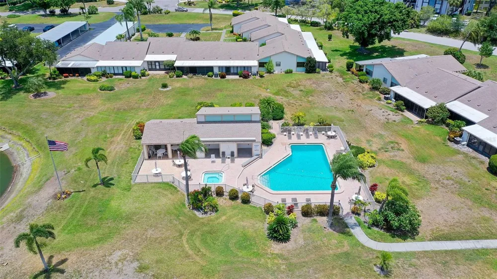 6129 HERITAGE LANE W #6129 Bradenton, FL 34209