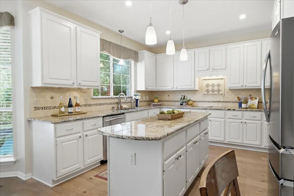 2041 Saint Andrews Drive Round Rock, TX 78664