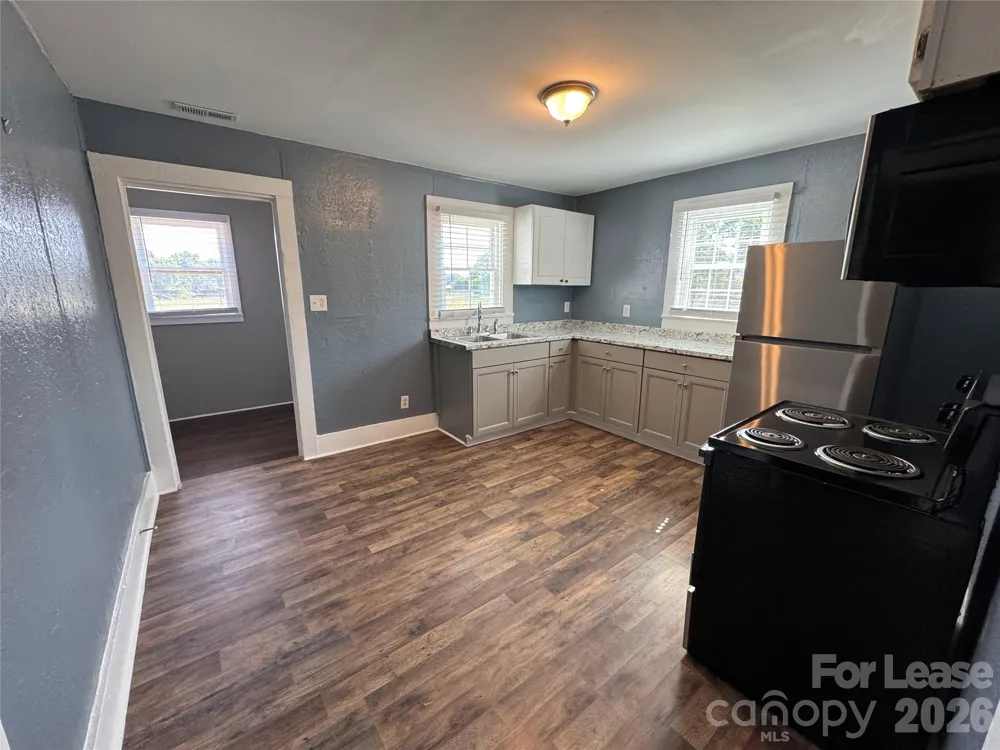 3061 Lee Road Gastonia, NC 28056