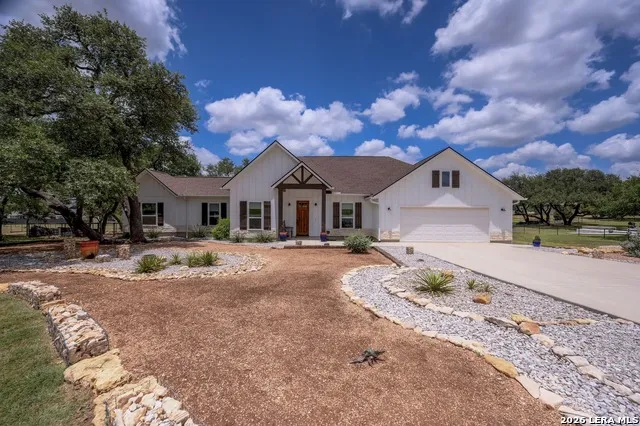 112 Nat Nolan Blanco, TX 78606