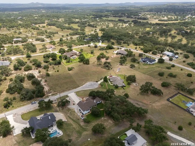 112 Nat Nolan Blanco, TX 78606