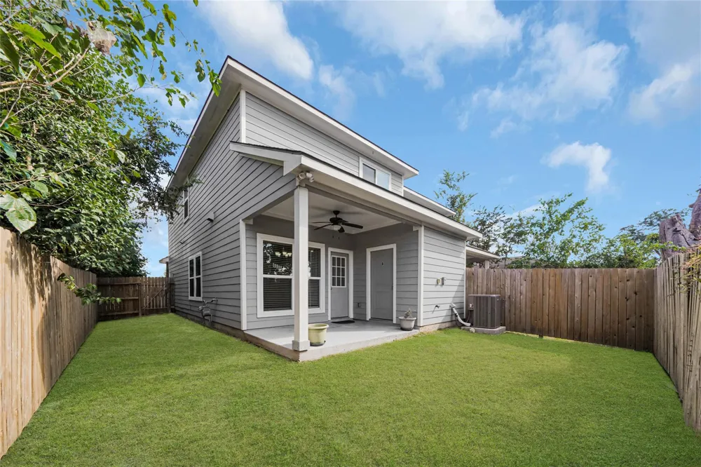 4732 Carmen Street #B Houston, TX 77033