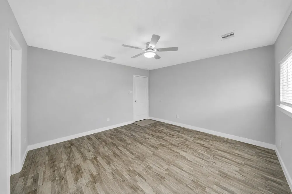 4732 Carmen Street #B Houston, TX 77033