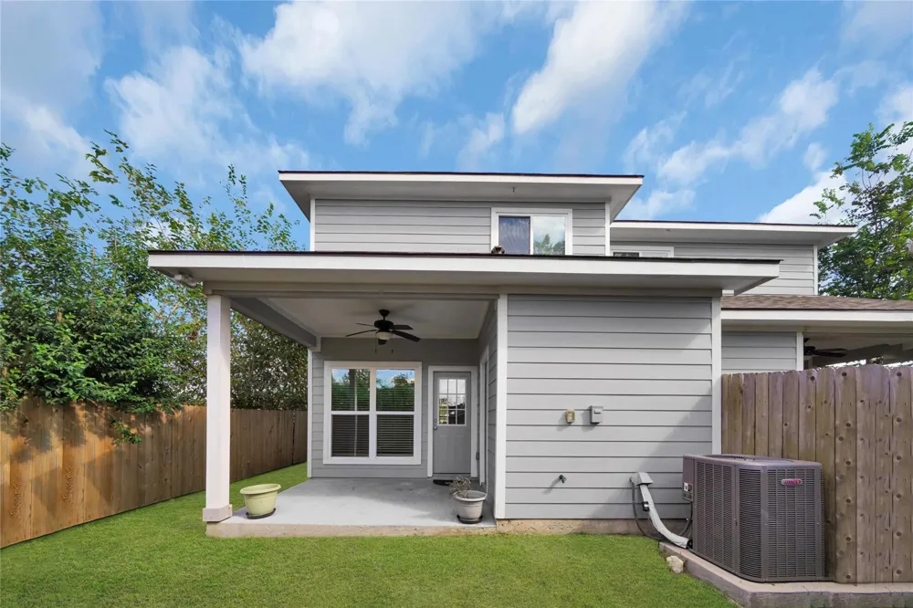 4732 Carmen Street #B Houston, TX 77033