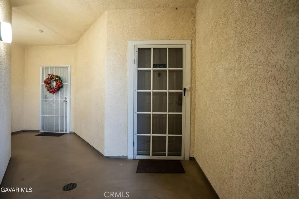 130 S Barranca #305 West Covina, CA 91791