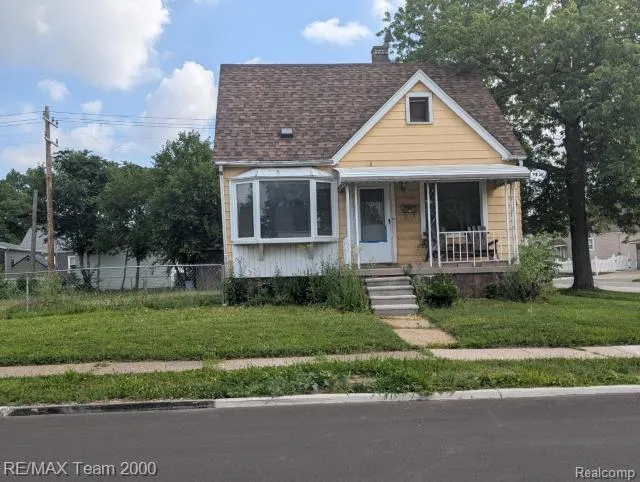 808 White Avenue Lincoln Park City, MI 48146
