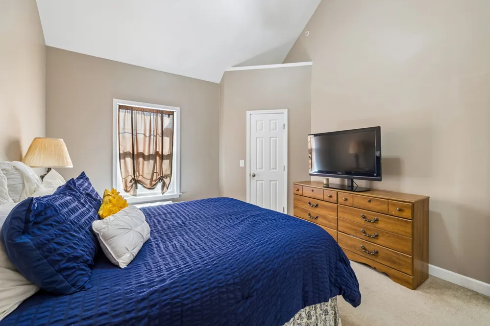 3027 Newport Valley Cir #J-2 Thompsons Station, TN 37179