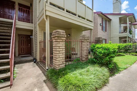 2120 El Paseo Street #603