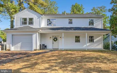 38 PINAFORE LANE