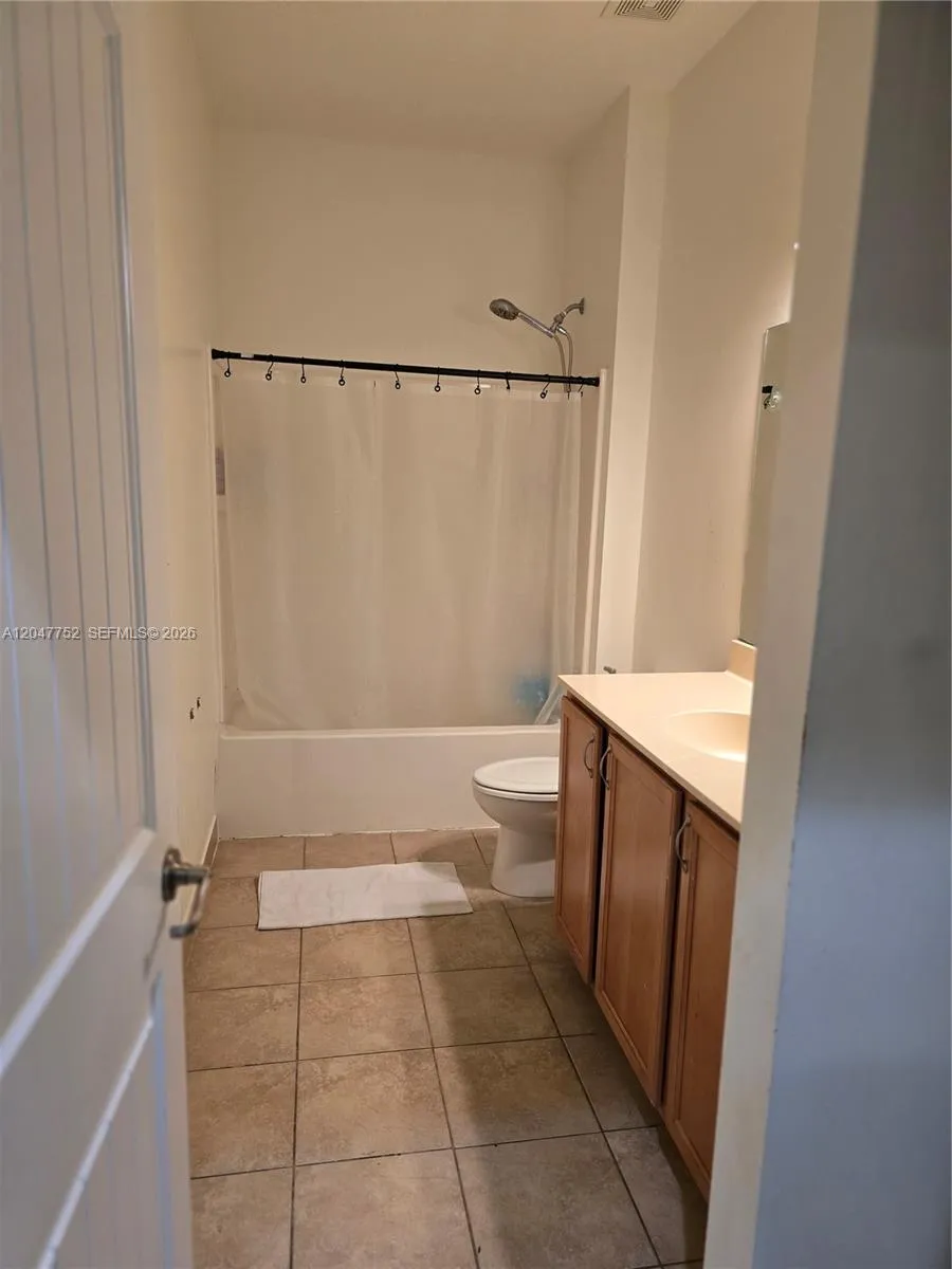 146 SW 7th Ct Pompano Beach, FL 33060
