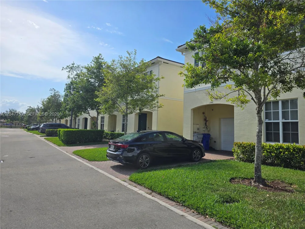 146 SW 7th Ct Pompano Beach, FL 33060