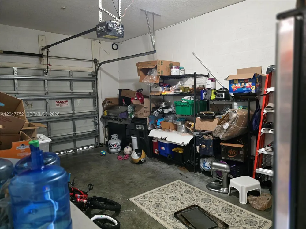 146 SW 7th Ct Pompano Beach, FL 33060