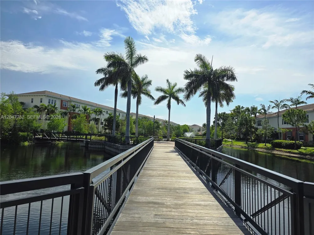 146 SW 7th Ct Pompano Beach, FL 33060