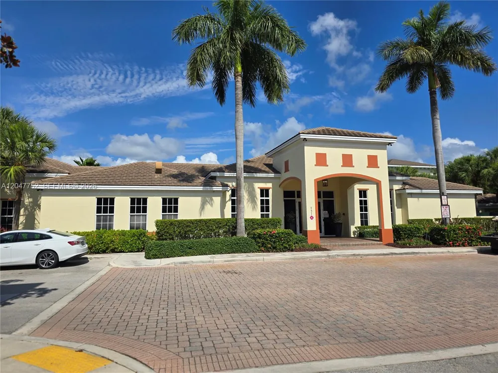 146 SW 7th Ct Pompano Beach, FL 33060
