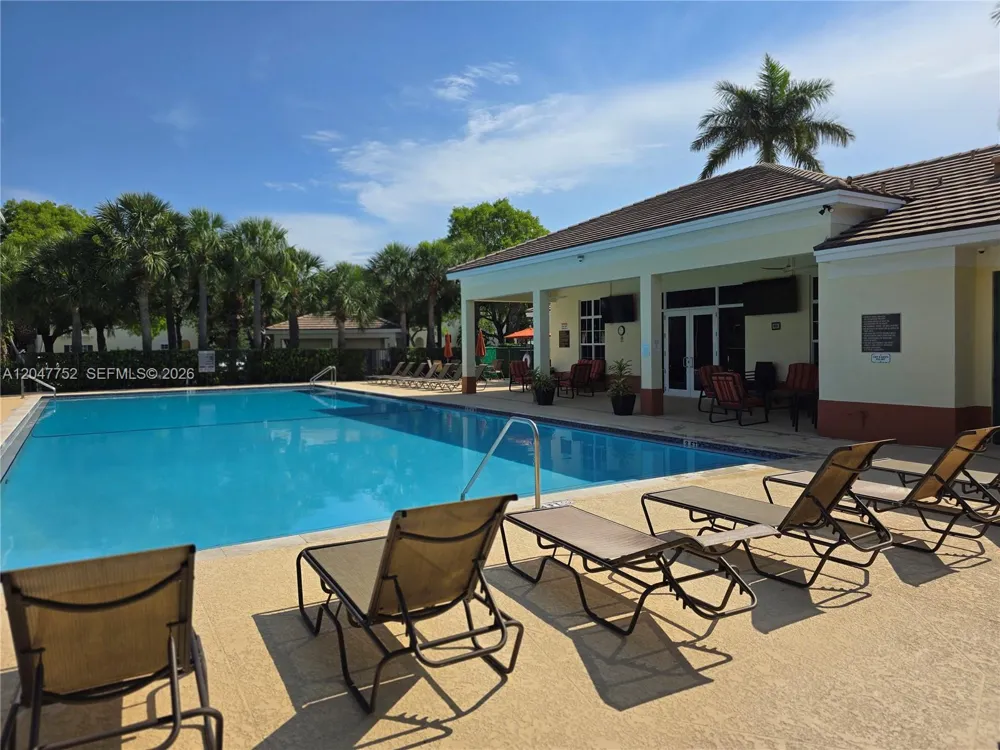 146 SW 7th Ct Pompano Beach, FL 33060