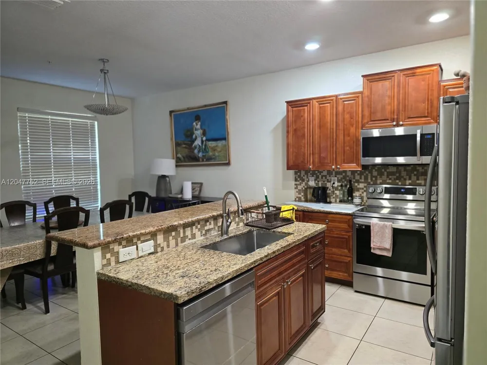 146 SW 7th Ct Pompano Beach, FL 33060
