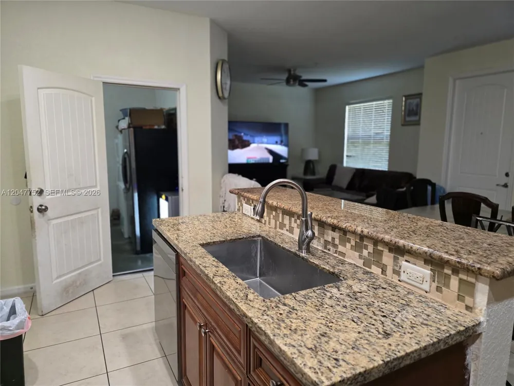 146 SW 7th Ct Pompano Beach, FL 33060