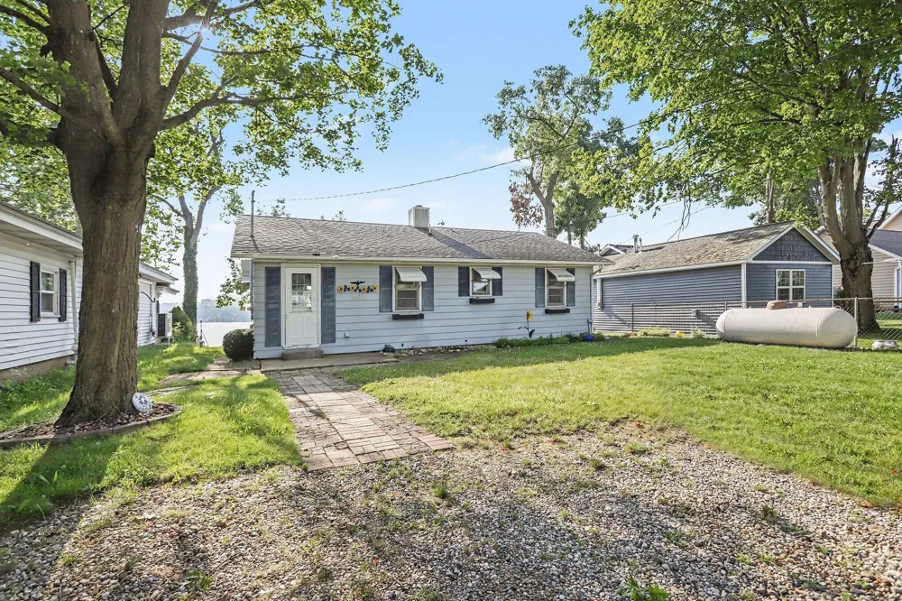 719 Gilead Shores Drive Gilead Township, MI 49028