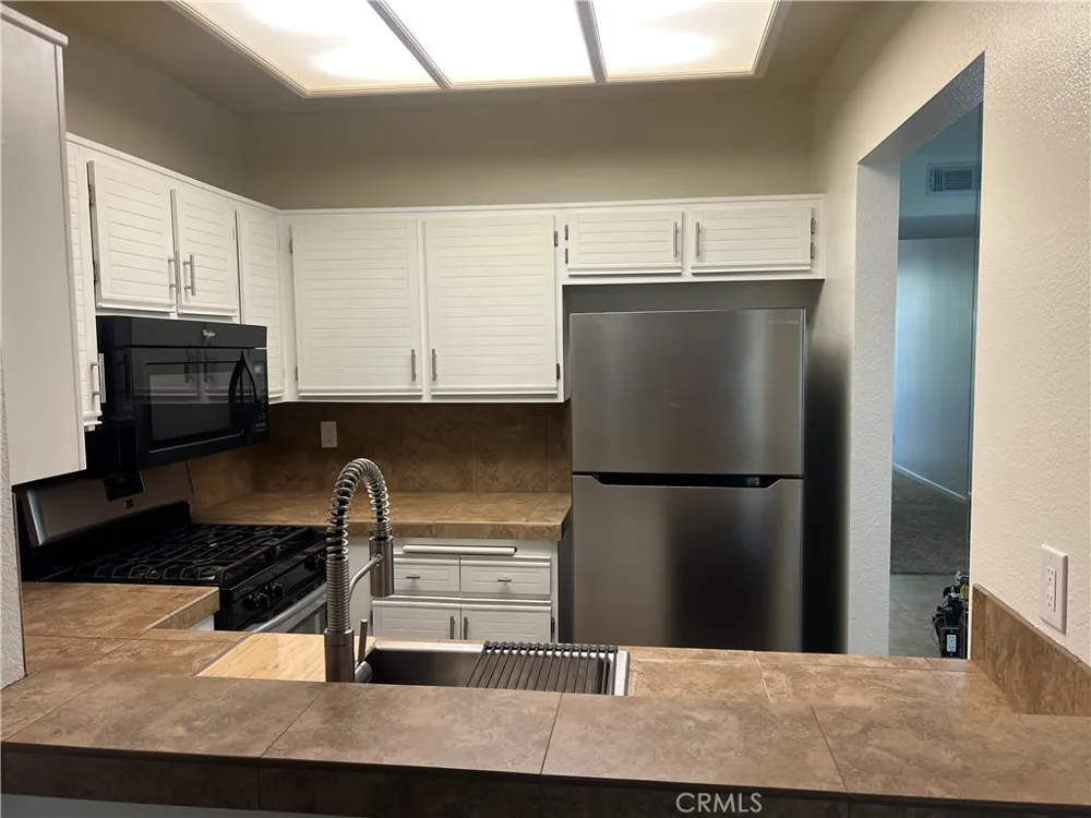 24151 Del Monte Valencia, CA 91355