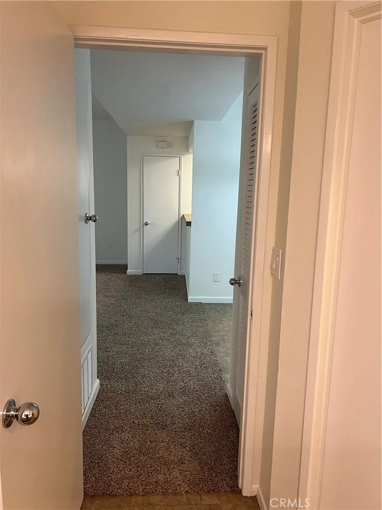 24151 Del Monte Valencia, CA 91355